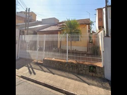 CASA Nº 355, SITUADA NA RUA EDSON CHRISÓSTOMO TRINDADE, JARDIM BELVEDERE, VOLTA REDONDA, RJ.