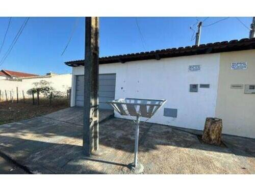 CASA - OCUPADO Rua Dourado, S/N - Lote 09, Quadra 03 - Casa 01 - Condomínio Aquários 09 - Residenci...