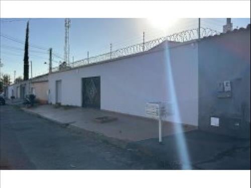 Sobrado à venda em leilão