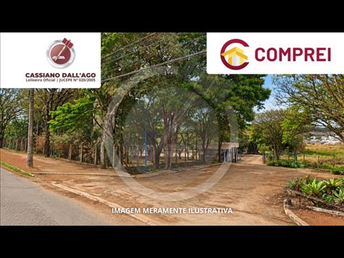 LOTE 037        Terreno, com área de 49.470m², do Distrito...