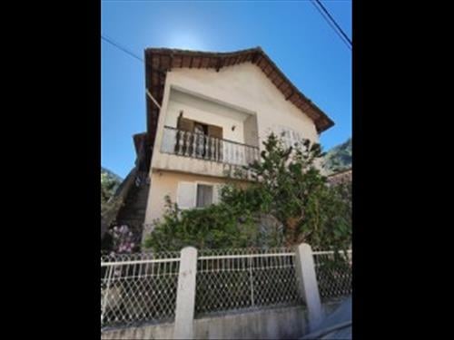 CASA N.º 90 DA RUA PADRE ANCHIETA Nº 90 - BAIRRO ALTO DA SERRA - PETRÓPOLIS/RJ