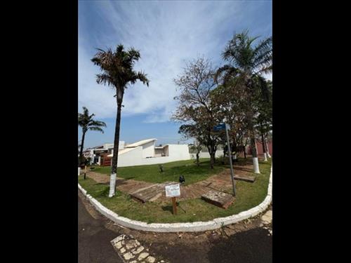 Imóvel urbano (lote de terreno) de 540 m², em Umuarama/PR