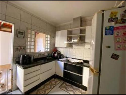 Casa 133,40m² e terreno de 192,80m² no bairro Vila Progresso em Assis/SP