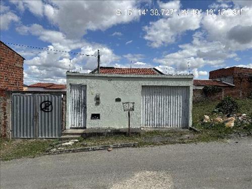 LOTE 024        Casa