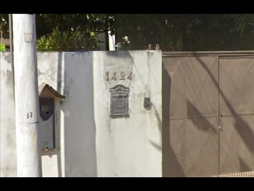 LOTE 030        Casa com 146m² sobre terreno com 572m² - I...