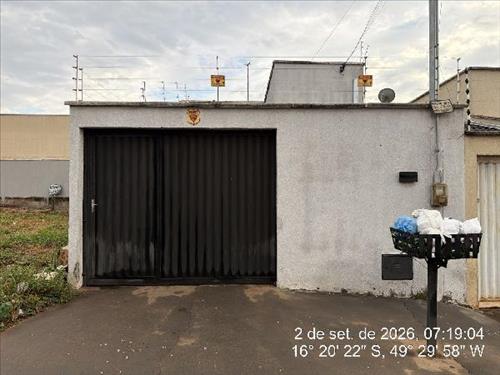 Casa             -   - 76,25m2