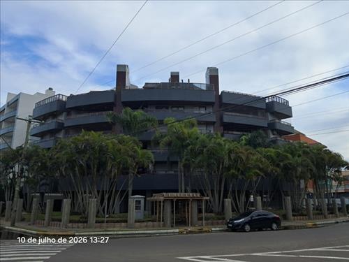 Apartamento nº 501, área privativa de 418,90m², (área de condomínio de 86,38m², área real total de 505,28m²), CRI nº 29....