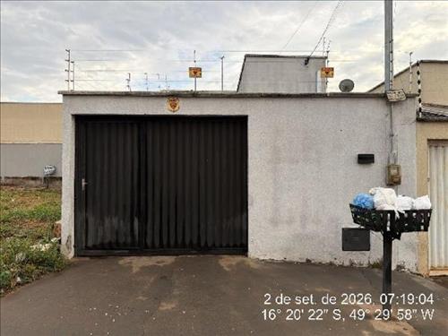 LOTE 075        CASA - COND RES DBO V - INHUMAS/GO